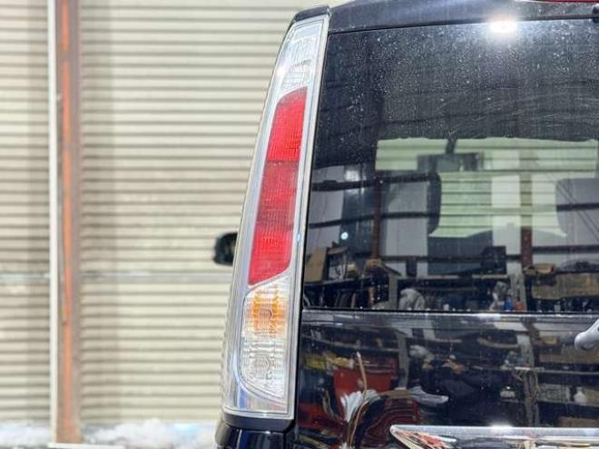 セレナ2.0 ハイウェイスター 4WD　防錆塗装4WDTVナビBカメETC夏冬タイヤ 2000