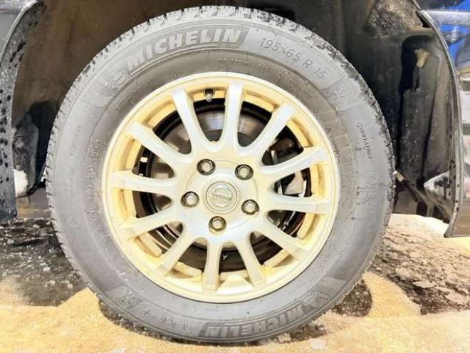 セレナ2.0 ハイウェイスター 4WD　防錆塗装4WDTVナビBカメETC夏冬タイヤ 2000