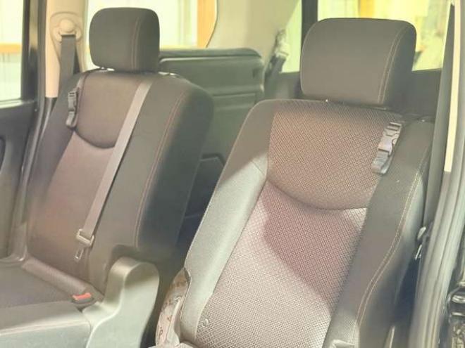 セレナ2.0 ハイウェイスター 4WD　防錆塗装4WDTVナビBカメETC夏冬タイヤ 2000