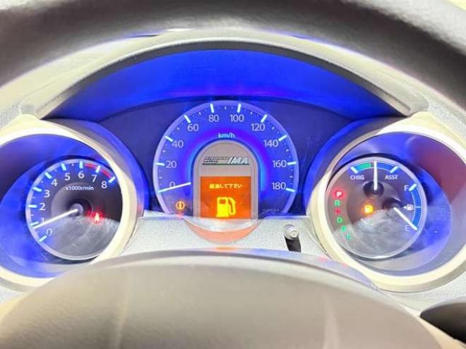 フィットハイブリッド1.3　防錆塗装キーレスCDETC 2WD 1300