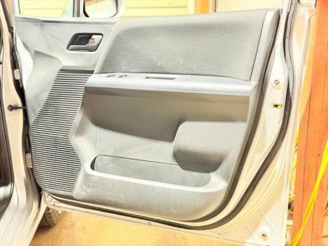 フリードスパイク1.5 C 4WD　防錆塗装4WDキーレスCD 1500