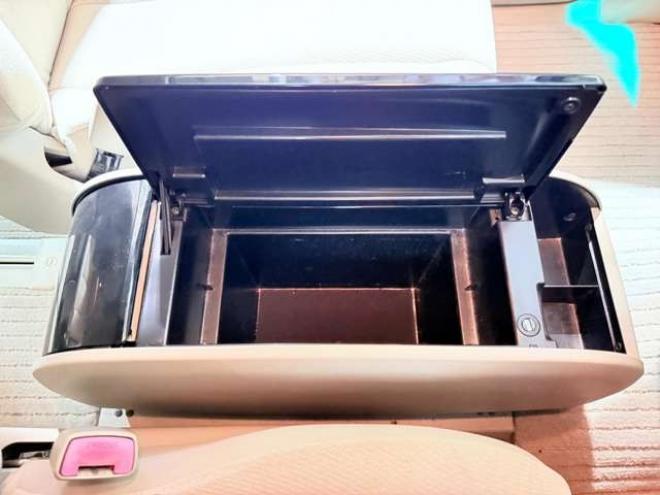 エスティマ2.4 アエラス Gエディション 4WD　防錆塗装4WDTVナビBカメETCエンスタ 2400