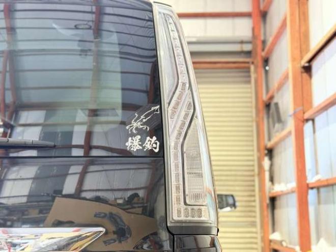 セレナ2.0 ハイウェイスター 4WD　防錆塗装4WDスマキーエンスタ 2000