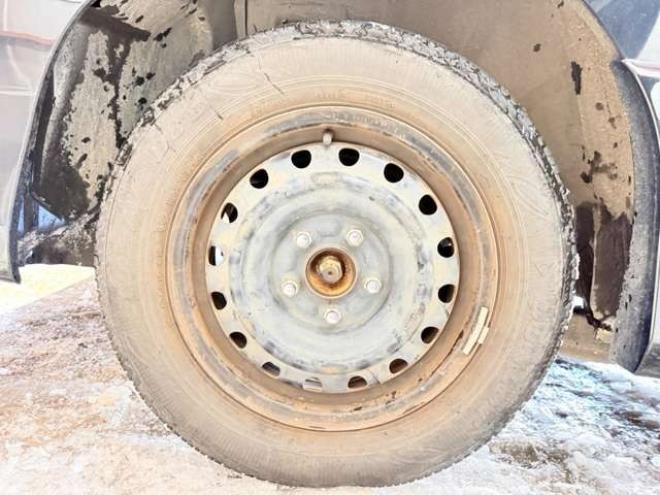 セレナ2.0 ハイウェイスター 4WD　防錆塗装4WDスマキーエンスタ 2000