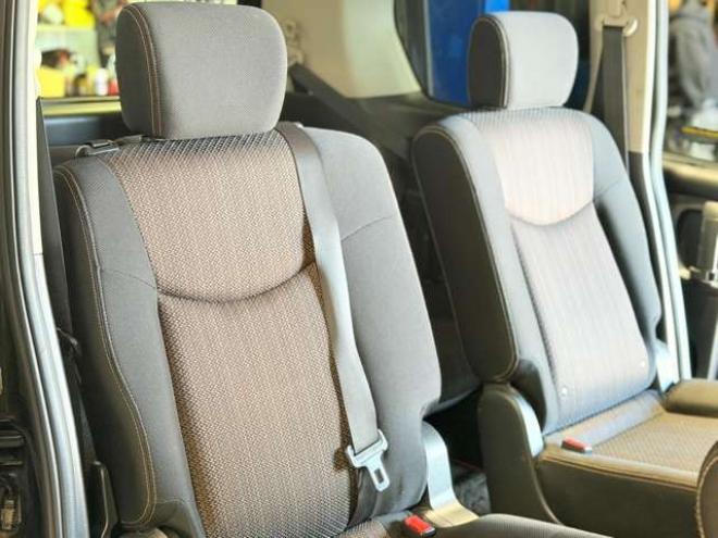 セレナ2.0 ハイウェイスター 4WD　防錆塗装4WDスマキーエンスタ 2000