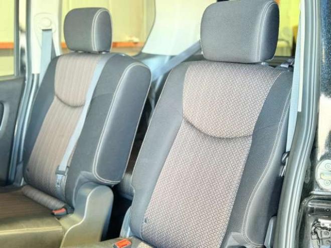 セレナ2.0 ハイウェイスター 4WD　防錆塗装4WDスマキーエンスタ 2000