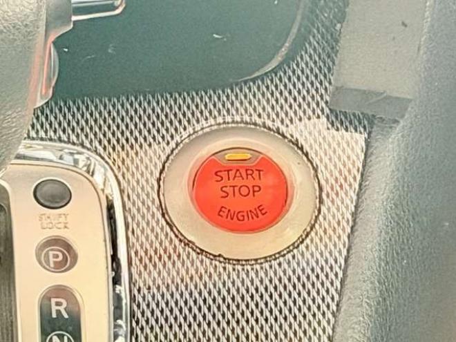 セレナ2.0 ハイウェイスター 4WD　防錆塗装4WDスマキーエンスタ 2000