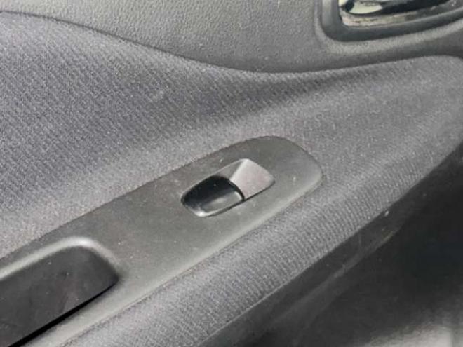 セレナ2.0 ハイウェイスター 4WD　防錆塗装4WDスマキーエンスタ 2000