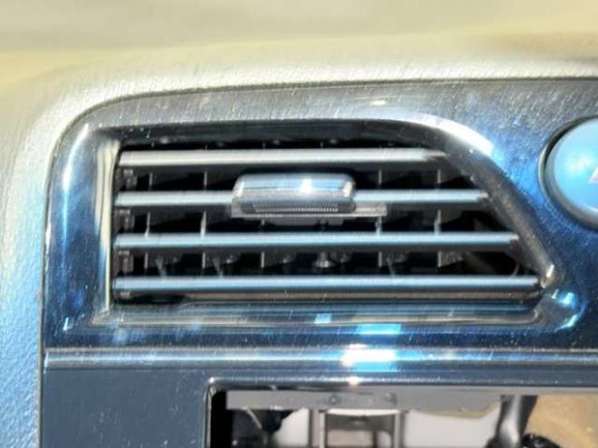 セレナ2.0 ハイウェイスター 4WD　防錆塗装4WDスマキーエンスタ 2000