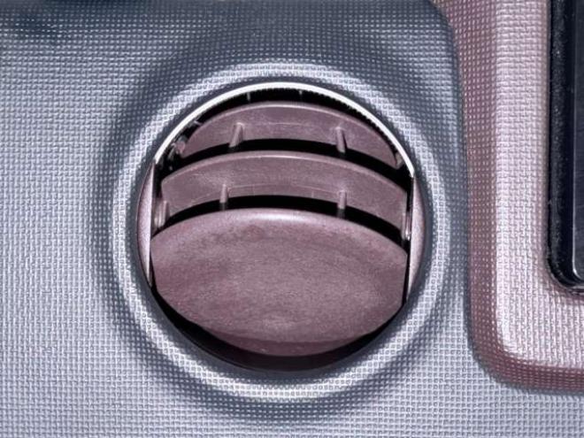 ポルテ1.5 X 4WD　防錆塗装4WDキーレスTVナビBカメエンスタ夏冬タイヤ 1500