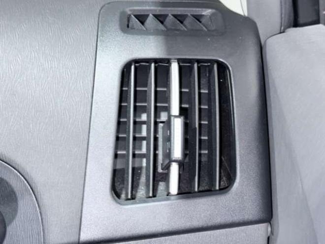 プリウス1.8 S　下廻防錆キーレスCD夏冬タイヤ 2WD 1800