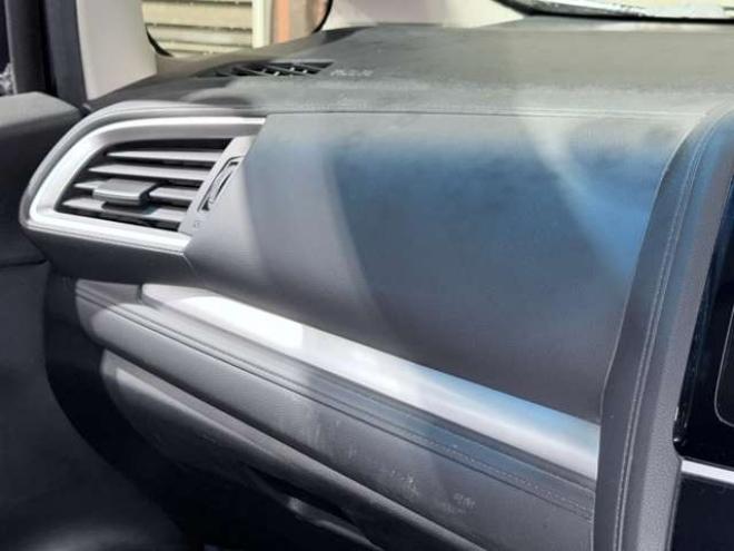 フィット1.5 ハイブリッド Fパッケージ 4WD　防錆塗装4WDTVナビBカメ 1500