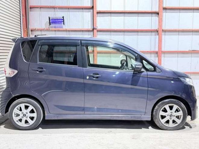 デイズハイウェイスターX Vセレクション +SafetyII 4WD　下廻防錆4WDTVナビBカメ夏冬タイヤ 660