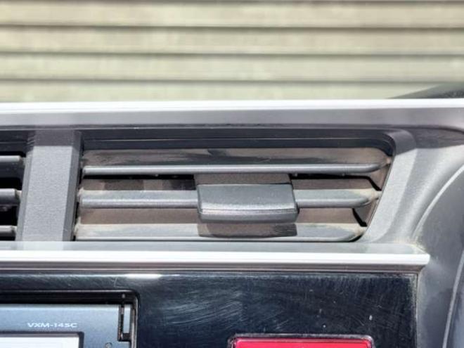 フィット1.3 13G Sパッケージ 4WD　下廻防錆キーレスナビ 1300