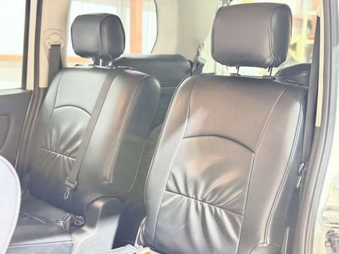 セレナ2.0 ハイウェイスター 4WD　防錆塗装4WDナビBカメETC夏冬タイヤ 2000