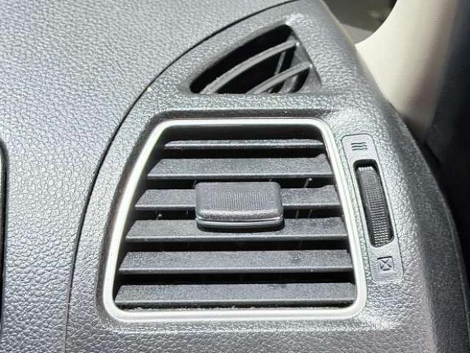 セレナ2.0 ハイウェイスター 4WD　防錆塗装4WDナビBカメETC夏冬タイヤ 2000