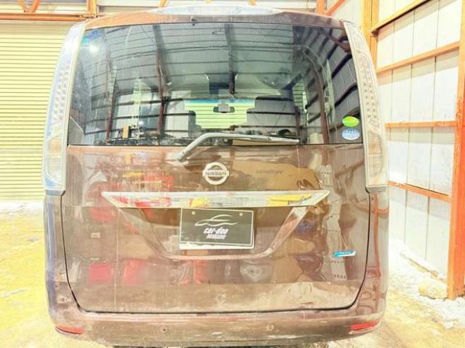 セレナ2.0 20X Vセレクション+Safety 4WD　防錆塗装4WDTVナビBカメETCエンスタ 2000