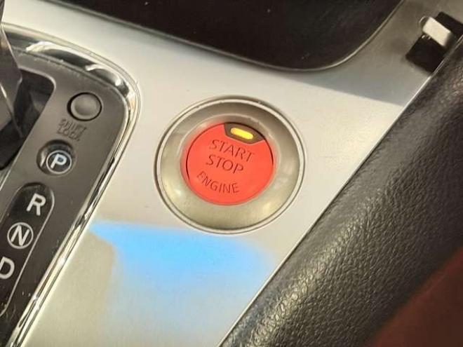 セレナ2.0 20X Vセレクション+Safety 4WD　防錆塗装4WDTVナビBカメETCエンスタ 2000