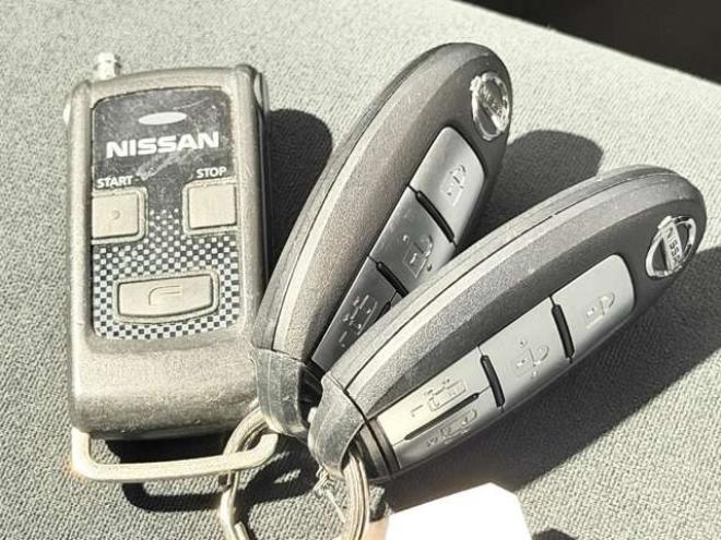 セレナ2.0 20X Vセレクション+Safety 4WD　防錆塗装4WDTVナビBカメETCエンスタ 2000