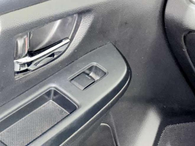 インプレッサスポーツ 2.0 i アイサイト 4WD　防錆塗装4WDTVナビBカメETC 2000