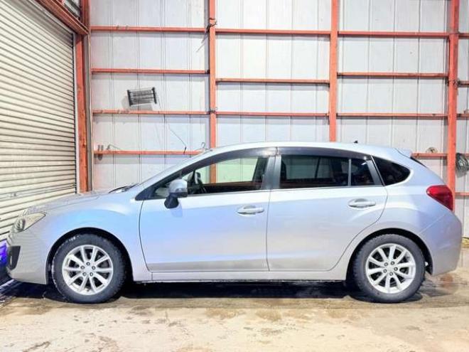 インプレッサスポーツ 2.0 i アイサイト 4WD　防錆塗装4WDTVナビBカメETC 2000