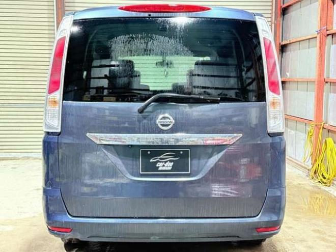 セレナ2.0 20X 4WD　下廻防錆TVナビETCエンスタ 2000