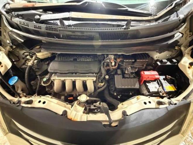 フリード1.5 フレックス 4WD　防錆塗装4WDTVナビBカメETC夏冬タイヤ 1500