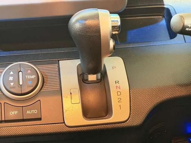 フリード1.5 フレックス 4WD　防錆塗装4WDTVナビBカメETC夏冬タイヤ 1500