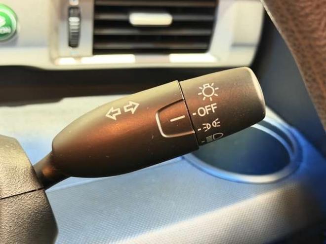 フリード1.5 フレックス 4WD　防錆塗装4WDTVナビBカメETC夏冬タイヤ 1500