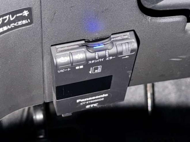 フリード1.5 フレックス 4WD　防錆塗装4WDTVナビBカメETC夏冬タイヤ 1500