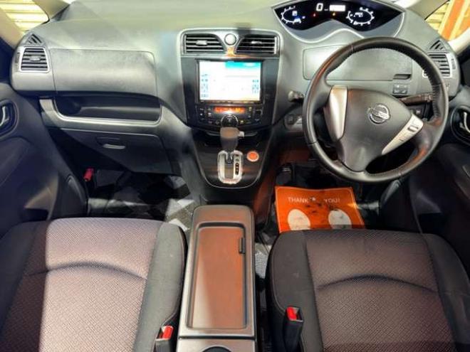 セレナ2.0 ハイウェイスター 4WD　防錆塗装4WDナビBカメエンスタ後席モニタETC 2000