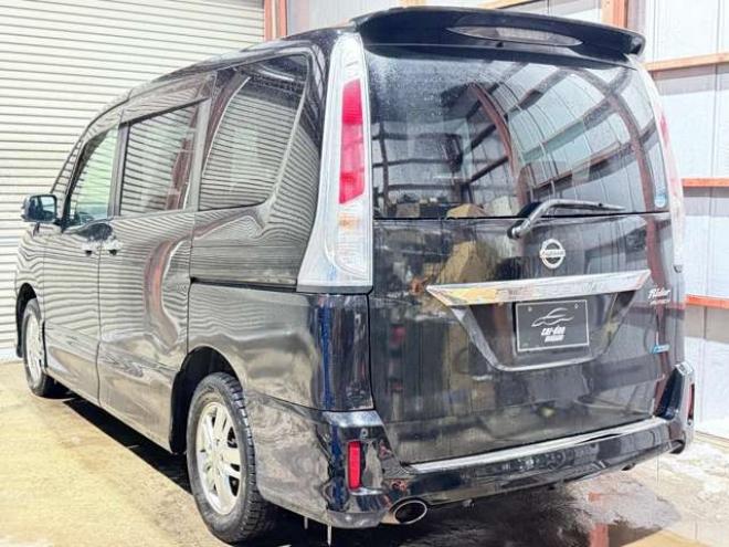 セレナ2.0 ライダー 4WD　防錆塗装4WDTVナビBカメETC後席モニタ 2000