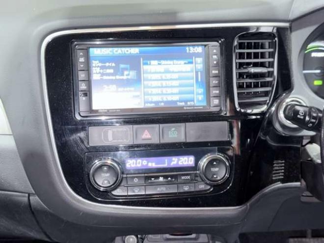 アウトランダーPHEV2.0 G セーフティパッケージ 4WD　下廻防錆ナビBカメETC 2000