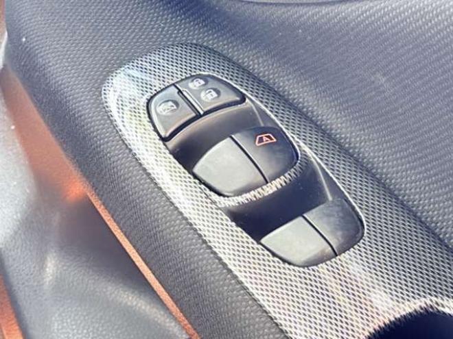 セレナ2.0 ライダー 4WD　防錆塗装4WDTVナビBカメETC 2000