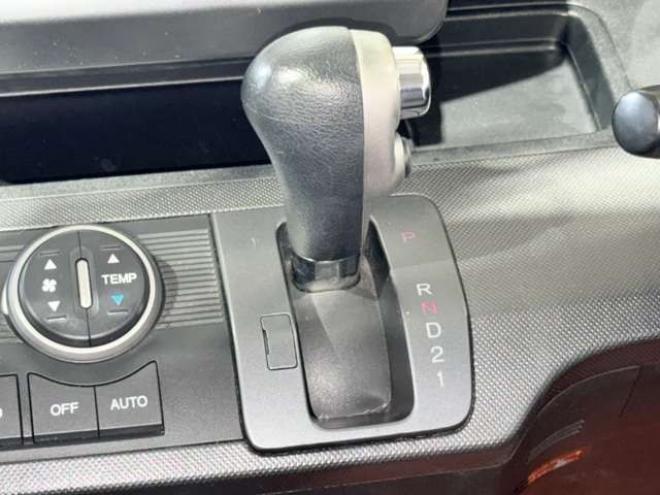 フリード1.5 G エアロ Lパッケージ 4WD　防錆塗装4WDTVナビBカメエンスタETC 1500