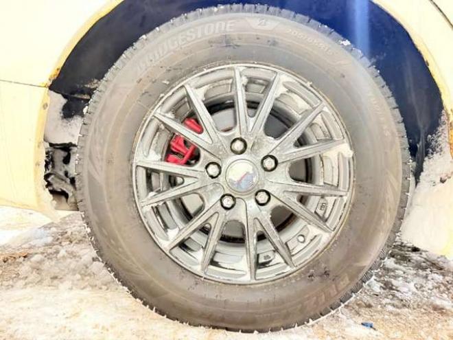 ステップワゴン2.0 G Lパッケージ 4WD　防錆塗装4WDTVナビBカメエンスタETC夏冬タイヤ 2000