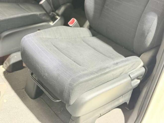 ステップワゴン2.0 G Lパッケージ 4WD　防錆塗装4WDTVナビBカメエンスタETC夏冬タイヤ 2000