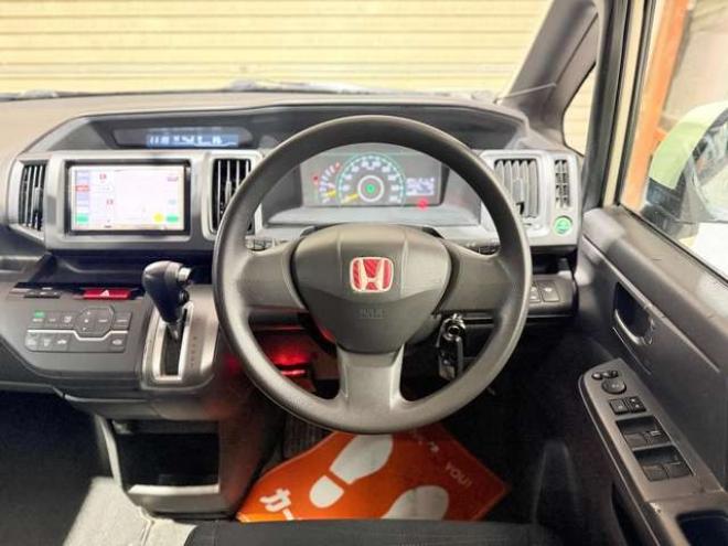 ステップワゴン2.0 G Lパッケージ 4WD　防錆塗装4WDTVナビBカメエンスタETC夏冬タイヤ 2000