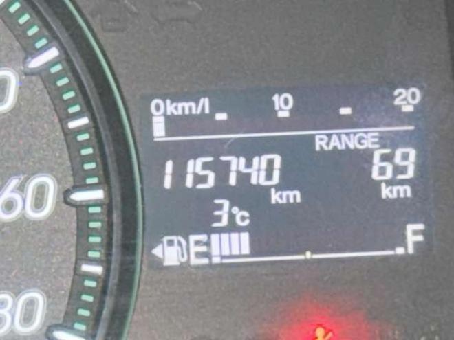 ステップワゴン2.0 G Lパッケージ 4WD　防錆塗装4WDTVナビBカメエンスタETC夏冬タイヤ 2000