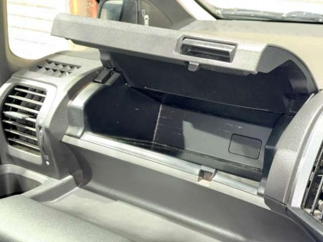 ステップワゴン2.0 G Lパッケージ 4WD　防錆塗装4WDTVナビBカメエンスタETC夏冬タイヤ 2000