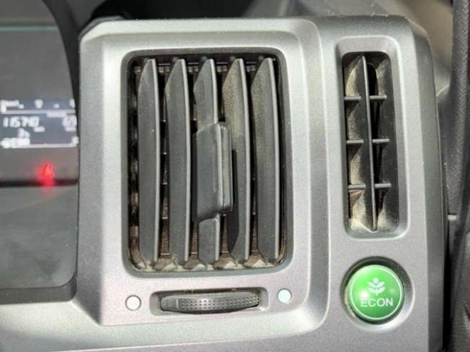 ステップワゴン2.0 G Lパッケージ 4WD　防錆塗装4WDTVナビBカメエンスタETC夏冬タイヤ 2000