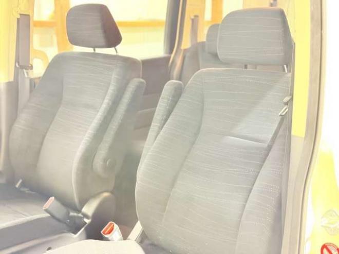 ステップワゴン2.0 G HIDエディション 4WD　防錆塗装4WDTVナビBカメ 2000