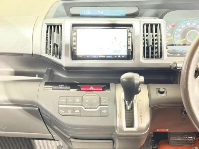 ステップワゴン2.0 G HIDエディション 4WD　防錆塗装4WDTVナビBカメ 2000