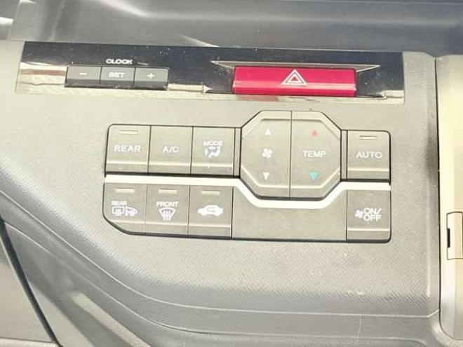 ステップワゴン2.0 G HIDエディション 4WD　防錆塗装4WDTVナビBカメ 2000