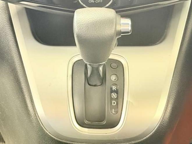 セレナ2.0 20S 4WD　防錆塗装4WDキーレスTVナビBカメ夏冬タイヤETC 2000