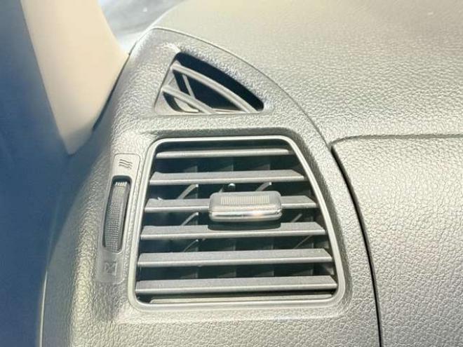 セレナ2.0 20S 4WD　防錆塗装4WDキーレスTVナビBカメ夏冬タイヤETC 2000