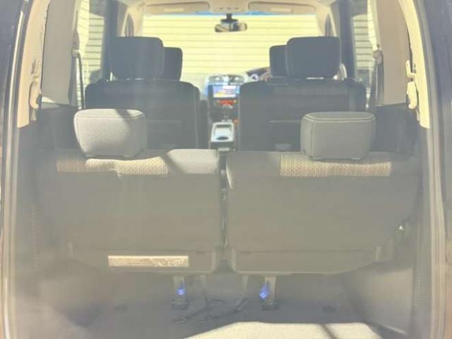 セレナ2.0 ハイウェイスター 4WD　防錆塗装4WDTVナビ 2000