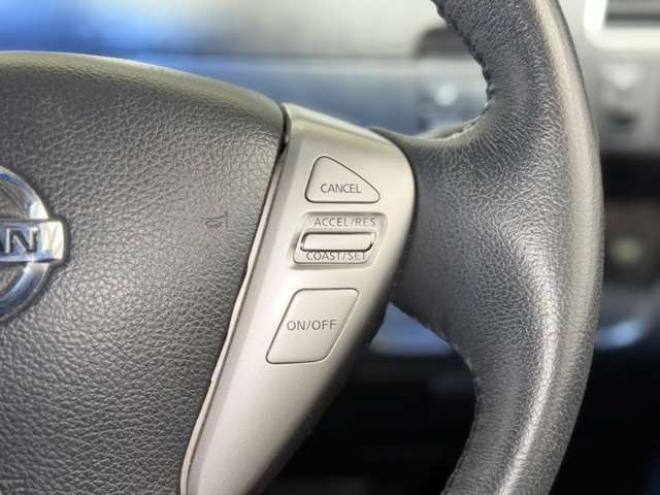 セレナ2.0 ハイウェイスター 4WD　防錆塗装4WDTVナビ 2000