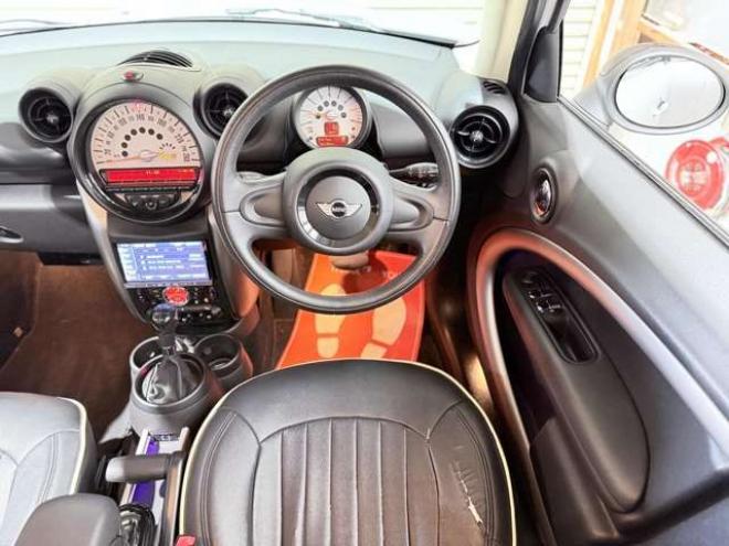 ミニクロスオーバー クーパー オール4　防錆塗装TVナビETC夏冬タイヤ 正規輸入車 4WD 1600