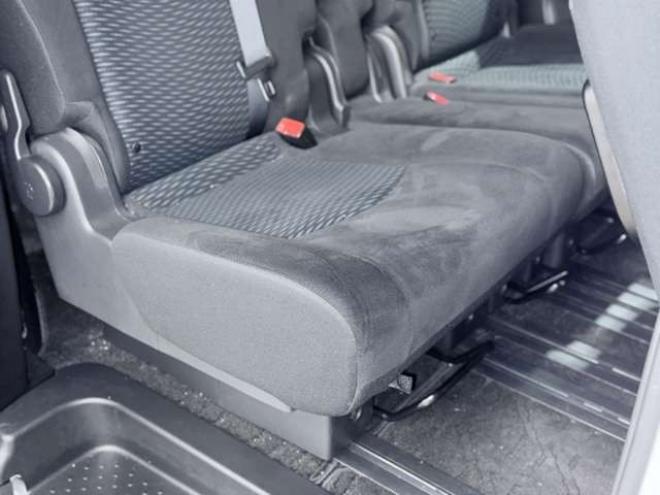 セレナ2.0 20X 4WD　下廻防錆TVナビBカメETCエンスタ 2000